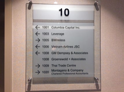 10-ten-wayfinding-sign